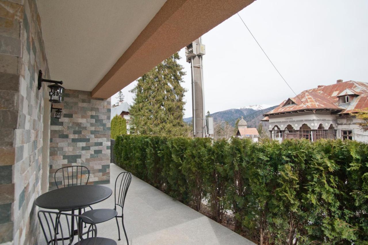 Uphill Residence Sinaia Exterior photo